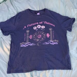 Navy blue/grayish t-shirt